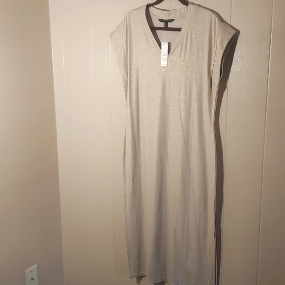 White House Black Market Dresses & Skirts - WHBM NWT dress Med, Midi